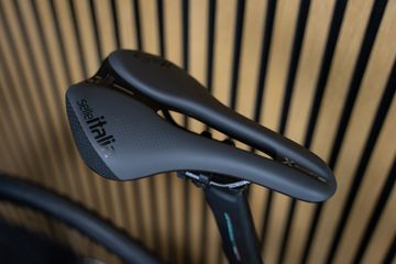 Used Bianchi Oltre Shimano Ultegra 2023 Road & Gravel, Black — image 13 of 13