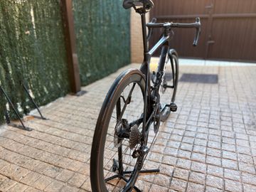 Used Giant Advanced Pro Ccc Team 2021 Road & Gravel, Black — image 3 of 10