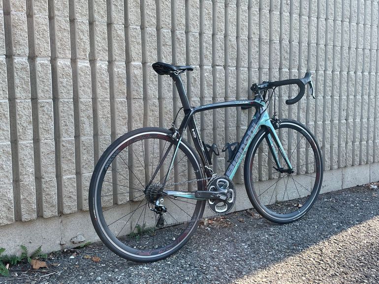 Used Bianchi Oltre Shimano Dura Ace 2016 Road & Gravel, Black — image 5 of 6