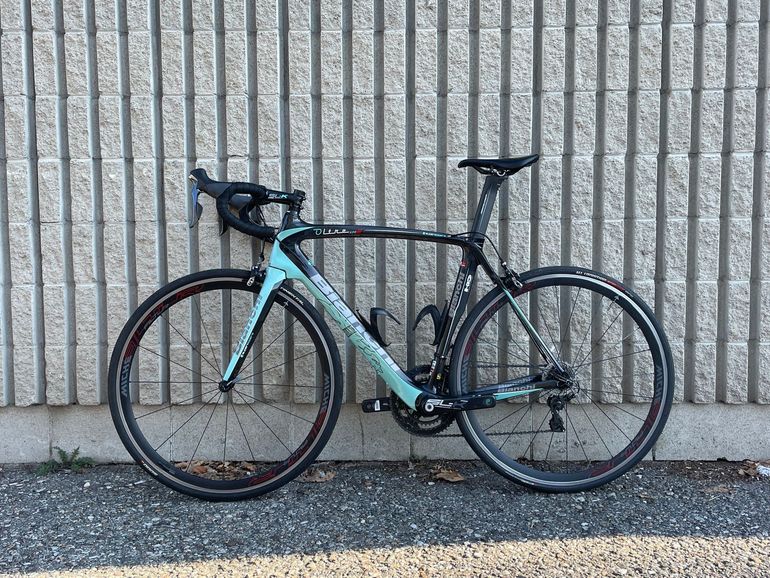 Used Bianchi Oltre Shimano Dura Ace 2016 Road & Gravel, Black — image 1 of 6