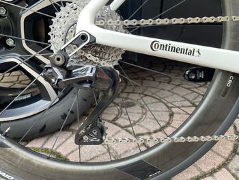 Used Merida REACTO TEAM 2025 2025 Road & Gravel, White — image 3 of 6