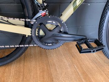 Used Giant Revolt 1 2025 2025 Road & Gravel, Light Gray — image 3 of 8