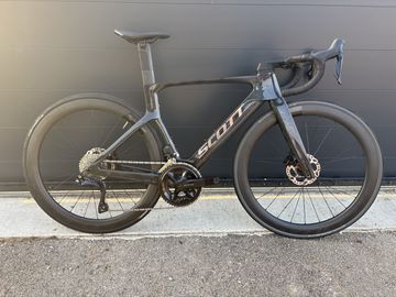 Used Scott Foil RC 20 2024 2024 Road & Gravel, Black — image 1 of 6