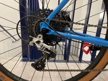 Used Kona ROVE DL 2022 2022 Road & Gravel, Blue — image 9 of 11