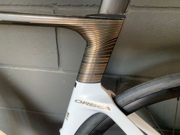 Used Orbea Orca Shimano 105 2025 Road & Gravel, White — image 6 of 10