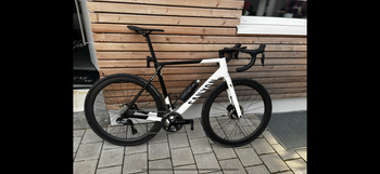 Used Canyon Ultimate CF SL 8 Aero 2024 2024 Road & Gravel