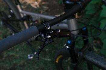 Used Titan Mtb Titane Waltly Titanium 2024 Mountainbike, Light Gray — image 4 of 9