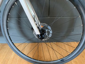 Used Orbea Orca Shimano 105 2025 Road & Gravel, White — image 8 of 9