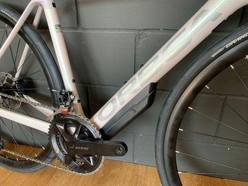 Used Orbea Orca Shimano 105 2025 Road & Gravel, White — image 9 of 9