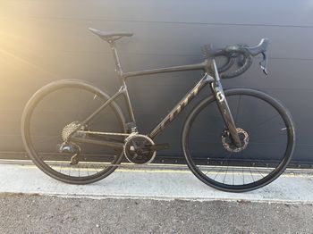 Used Scott Addict 10 2024 2024 Road & Gravel