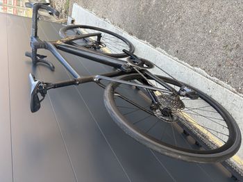 Used Scott Addict 10 2024 2024 Road & Gravel, Black — image 7 of 8