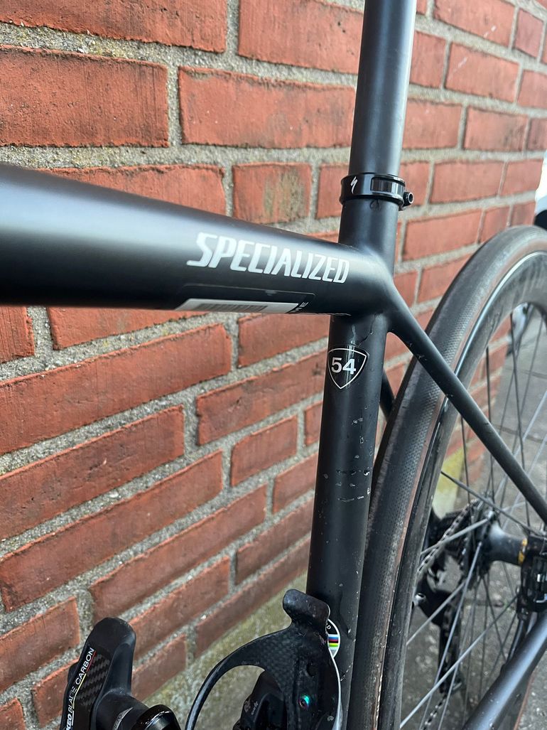 Used Specialized Aethos Comp - Rival eTap AXS 2022 2022 Road & Gravel, Black — image 8 of 9