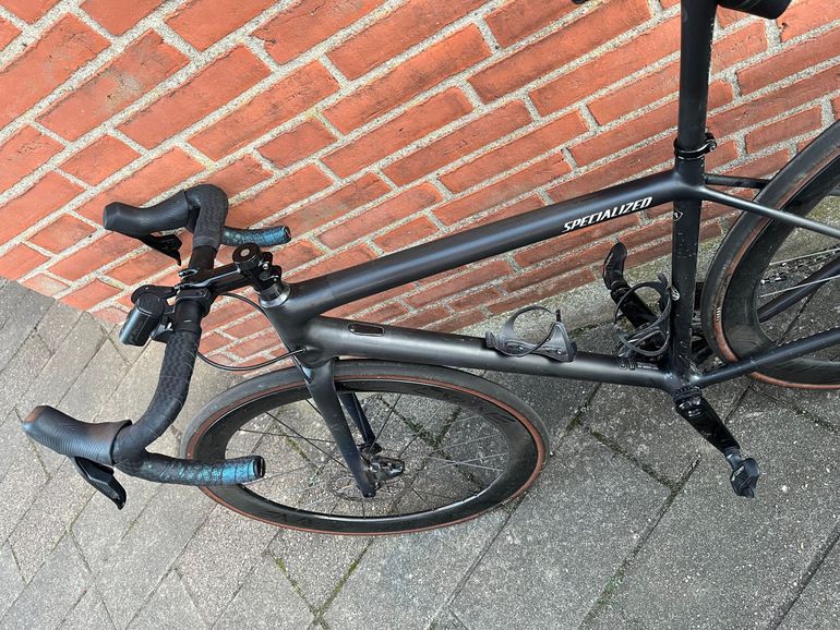 Used Specialized Aethos Comp - Rival eTap AXS 2022 2022 Road & Gravel, Black — image 7 of 9