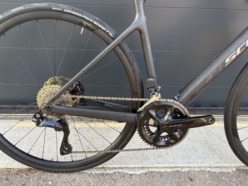 Used Scott Addict 40 2025 Road & Gravel, Black — image 2 of 5