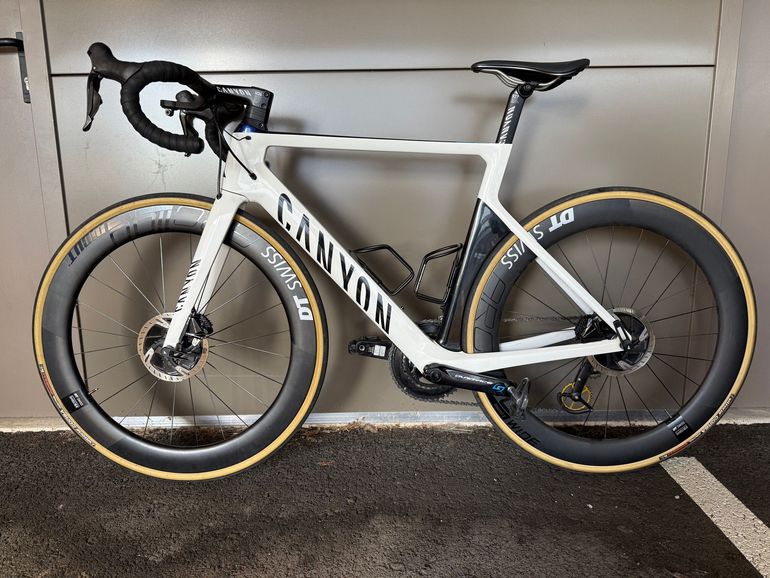 Used Canyon Aeroad Shimano Dura Ace Di2 2021 Road & Gravel, White — image 2 of 10