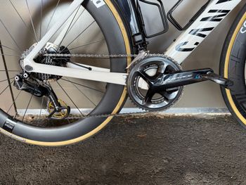 Used Canyon Aeroad Shimano Dura Ace Di2 2021 Road & Gravel, White — image 3 of 10