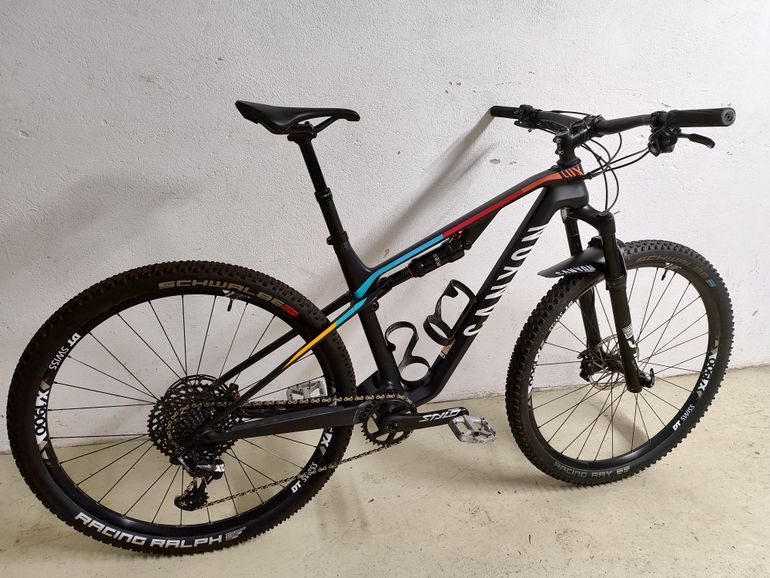 Used Canyon Lux CF SL 8.0 2020 2020 Mountainbike, Black, 29 — image 2 of 6