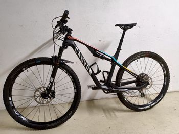 Used Canyon Lux CF SL 8.0 2020 2020 MTB