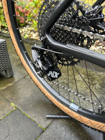 Used Focus Raven 8.6 2022 2022 Mountainbike, Black, 29 — image 5 of 8
