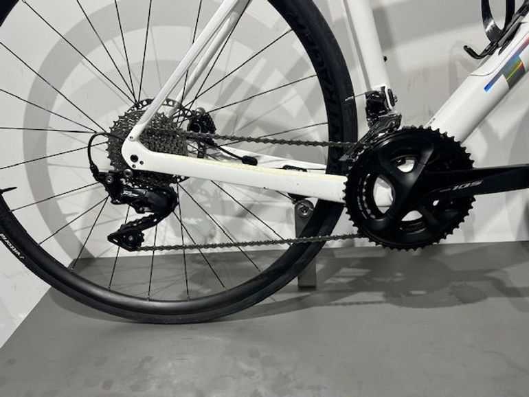 Used Trek Sl 5 2022 Road & Gravel, White — image 2 of 9
