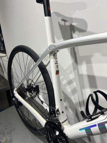 Used Trek Sl 5 2022 Road & Gravel, White — image 4 of 9