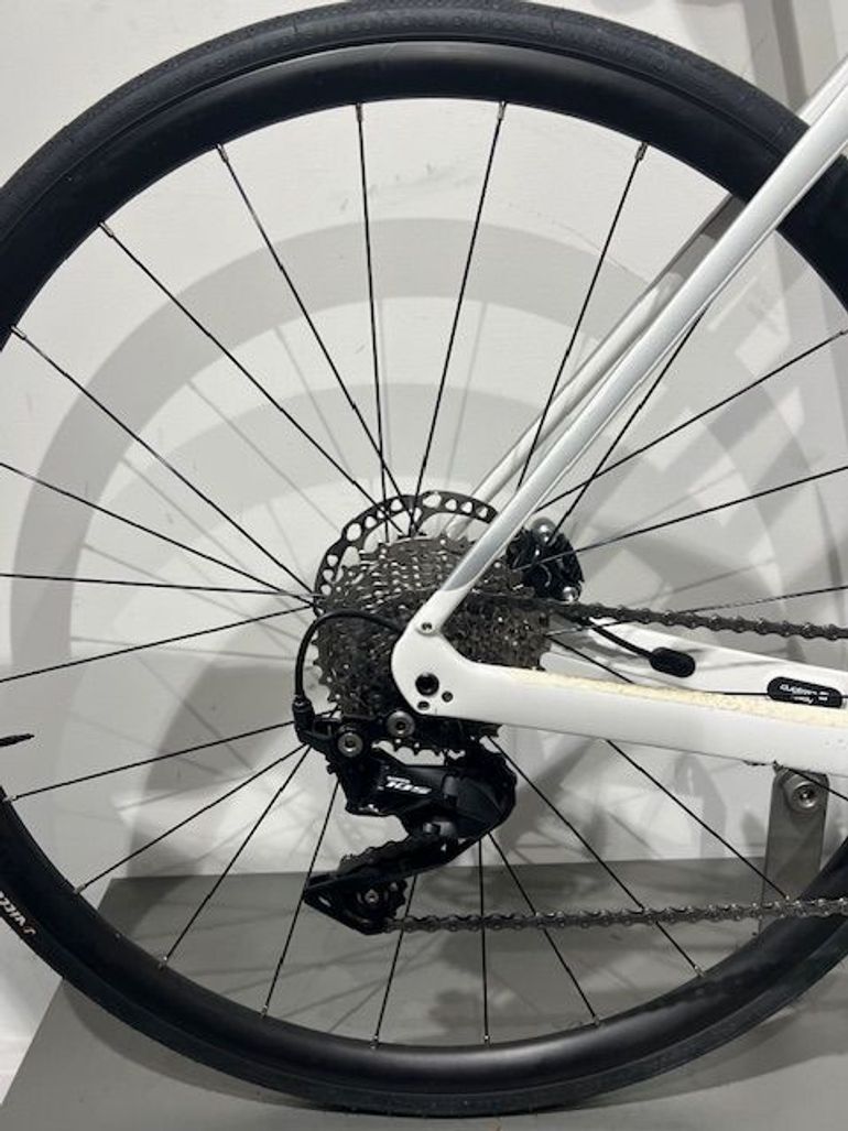 Used Trek Sl 5 2022 Road & Gravel, White — image 3 of 9