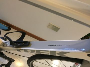 Used Trek Madone 4.7 H2 Compact 2014 2014 Road & Gravel, White — image 6 of 6