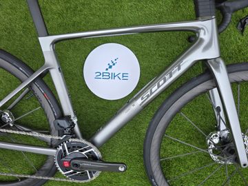 Used Scott Addict RC Ultimate 2026 2026 Road & Gravel, Light Gray — image 7 of 12
