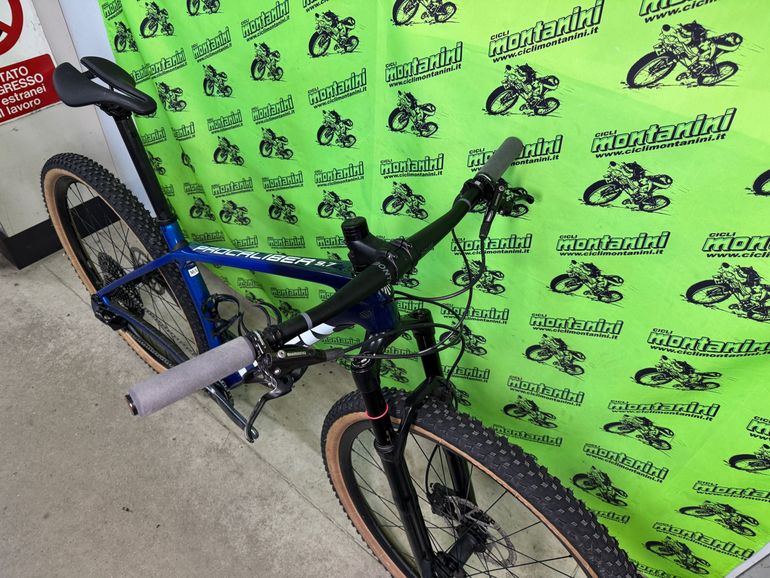Used Trek Procaliber SRAM GX Eagle 2023 Mountainbike, Blue — image 4 of 5