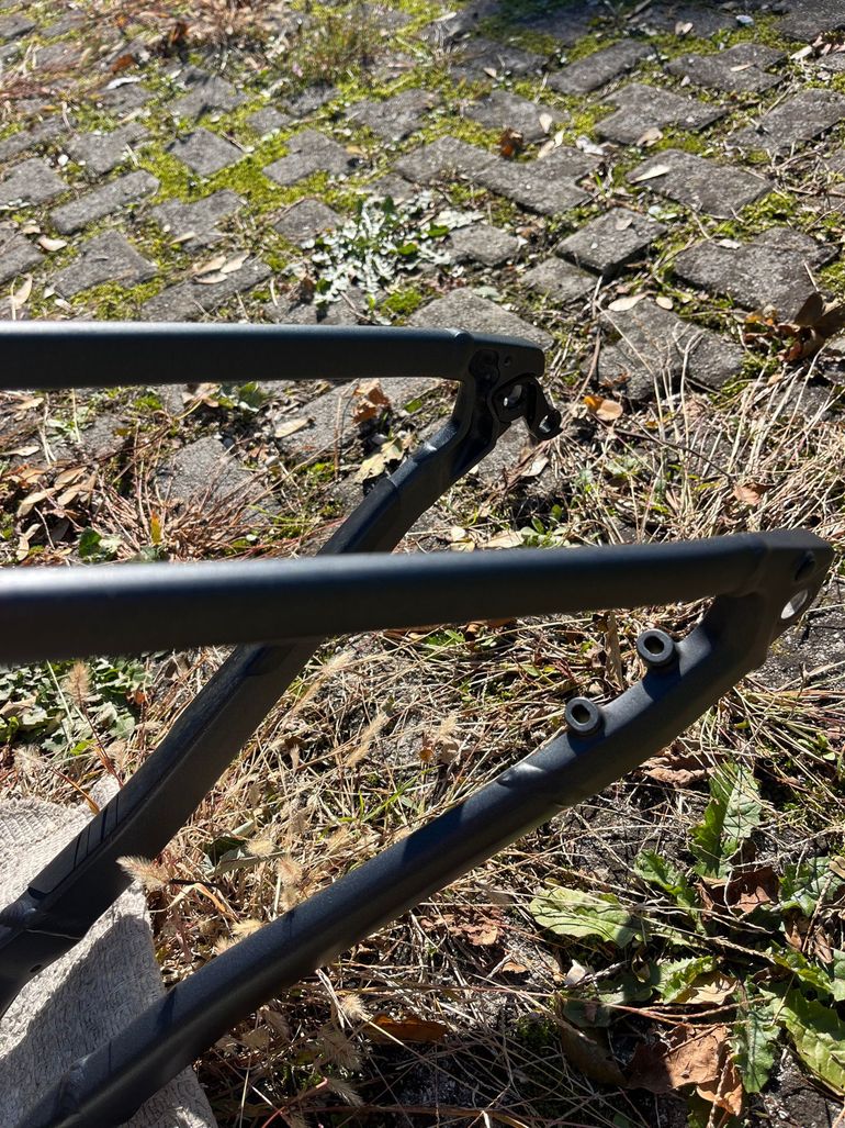 Used Focus ATLAS 6.7 2021 Frameset 2021 Road & Gravel, Light Gray — image 6 of 13