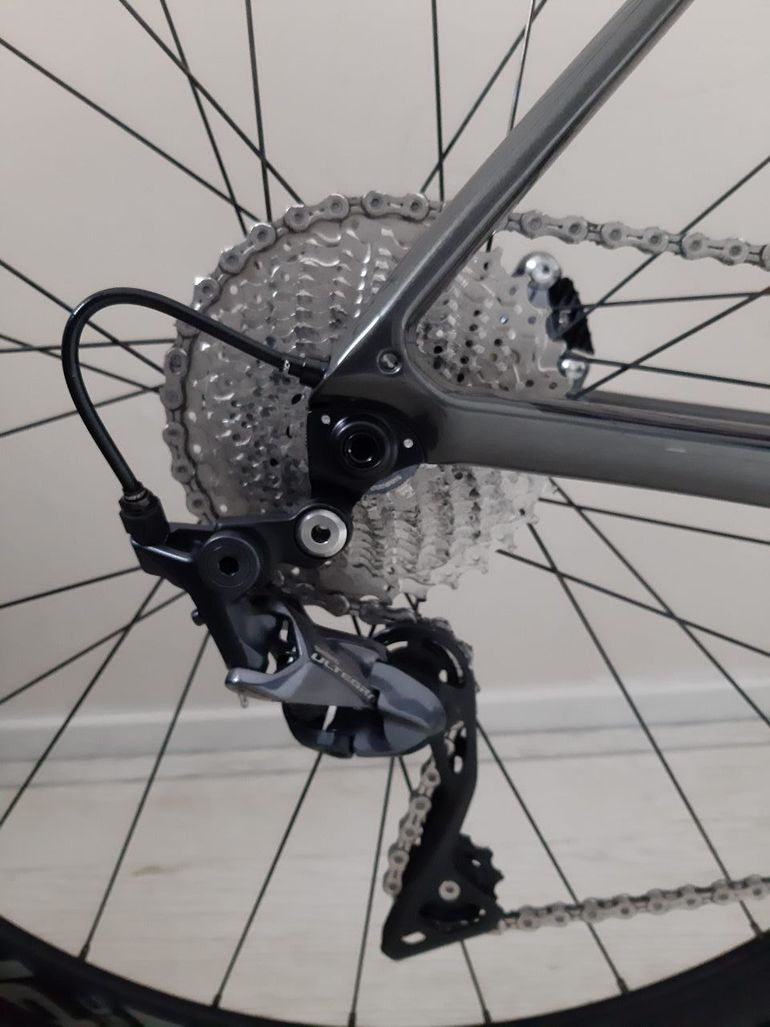 Used Giant Defy Advanced 1 2020 2020 Road & Gravel, Light Gray — image 4 of 6