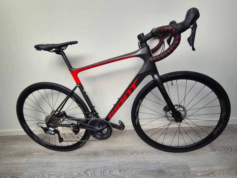 Used Giant Defy Advanced 1 2020 2020 Road & Gravel, Light Gray — image 2 of 6