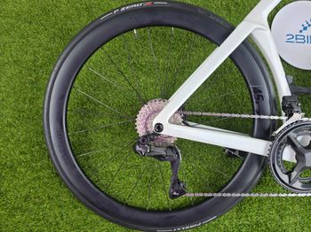 Used Colnago Colnago Y1RS - Ultegra Di2 - Vision SC45 2026 2026 Road & Gravel, White — image 4 of 11