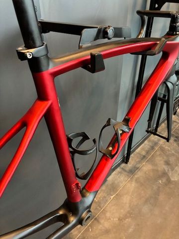 Used Ridley Fenix Slic Frameset 2023 Road & Gravel, Red — image 3 of 4