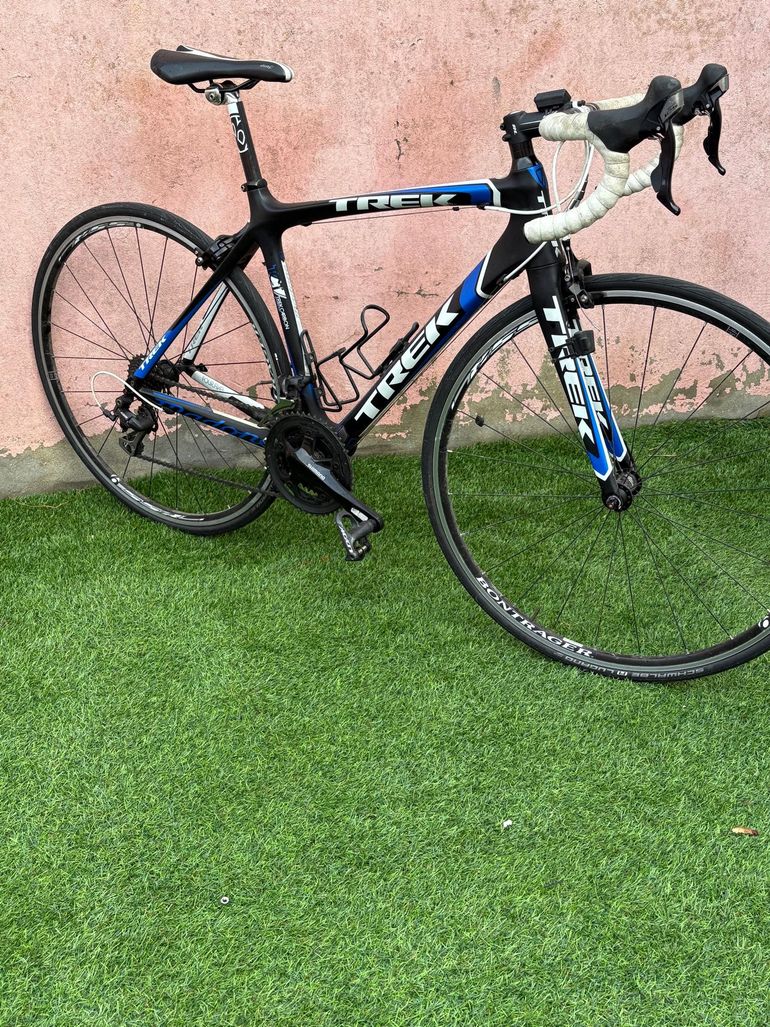 Used Trek Madone Shimano 105 2011 Road & Gravel, Black — image 8 of 10