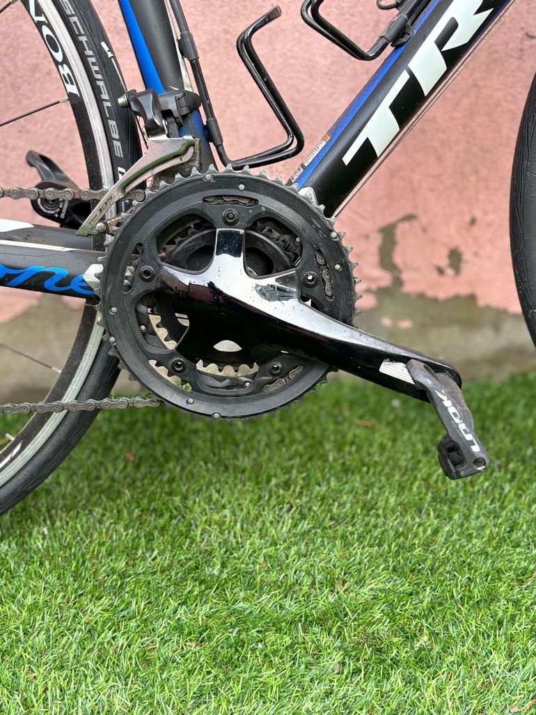 Used Trek Madone Shimano 105 2011 Road & Gravel, Black — image 4 of 10