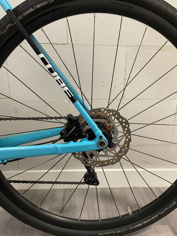 Used CUBE CROSS RACE PRO 2022 2022 Road & Gravel, Blue — image 9 of 11