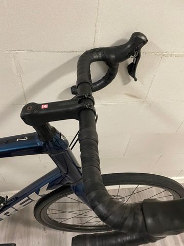 Used Trek Domane AL 2 Disc 2021 2021 Road & Gravel, Purple — image 10 of 12