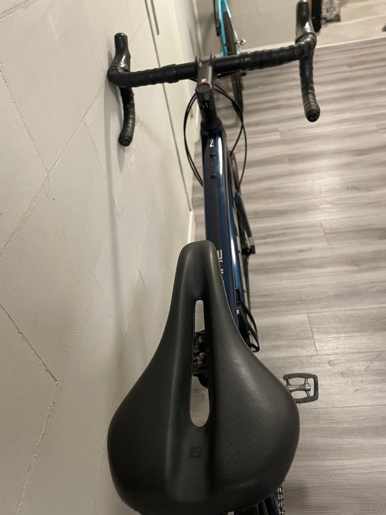 Used Trek Domane AL 2 Disc 2021 2021 Road & Gravel, Purple — image 7 of 12