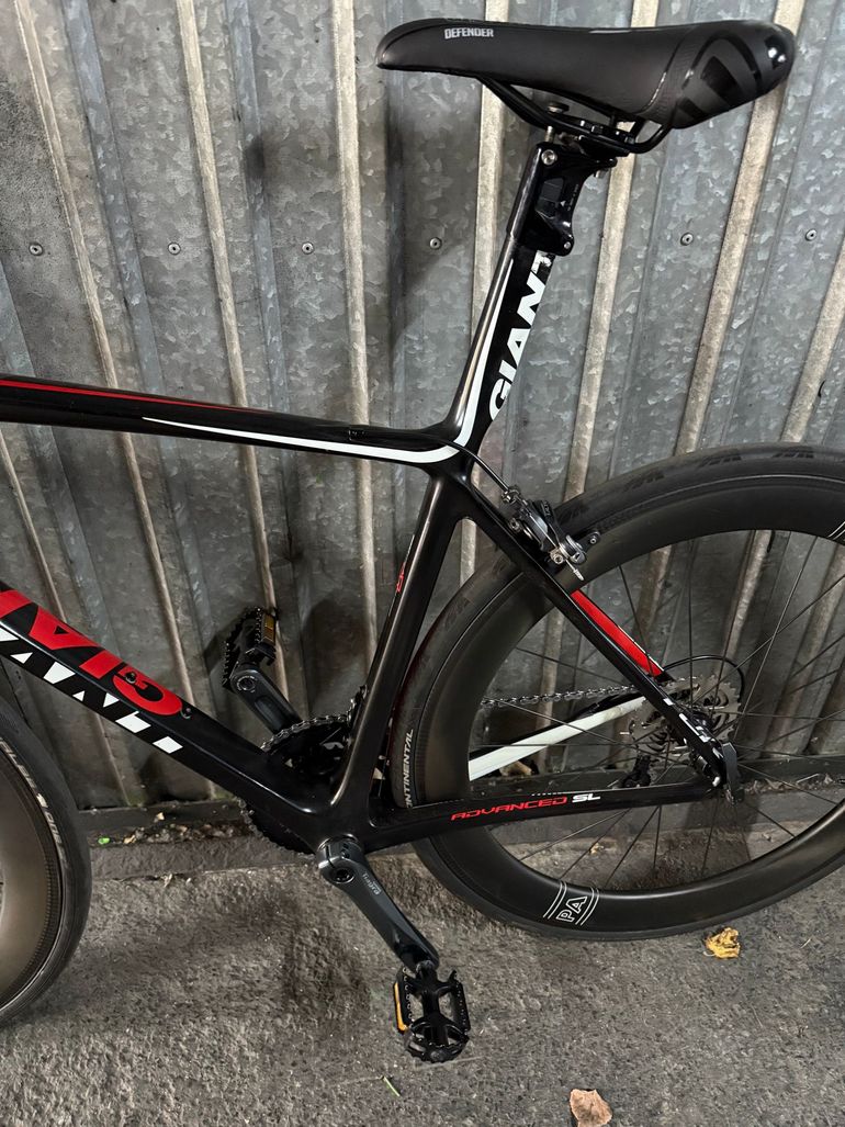 Used Giant TCR Advanced SL 2 2016 2016 Road & Gravel, Black — image 7 of 7