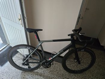 Used Canyon Grail CF SLX 8 Di2 2024 2024 Road & Gravel