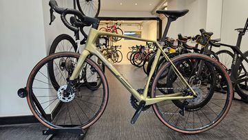 Used Superior X-road Shimano 105 2023 Road & Gravel, Black — image 4 of 22