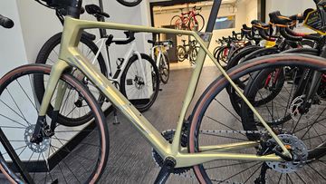Used Superior X-road Shimano 105 2023 Road & Gravel, Black — image 8 of 22
