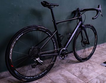 Used BMC Roadmachine X MY19 2019 2019 Road & Gravel, Black — image 2 of 8