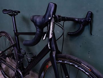 Used BMC Roadmachine X MY19 2019 2019 Road & Gravel, Black — image 5 of 8