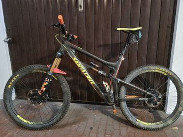 Santa Cruz Nomad CC 2016 Mountainbike de segunda mano, Negro — imagen 2 de 5