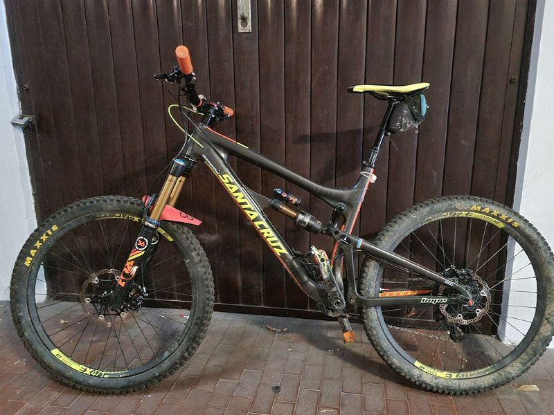 Santa Cruz Nomad CC 2016 Mountainbike de segunda mano, Negro — imagen 2 de 5