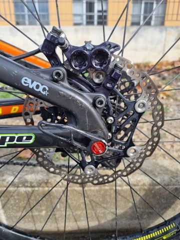 Used Santa Cruz Nomad CC 2016 Mountainbike, Black, 27.5 (650B) — image 11 of 14