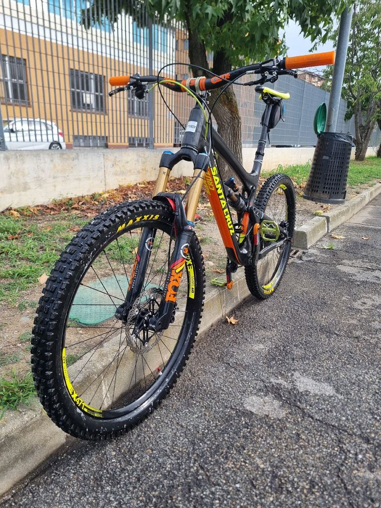 Santa Cruz Nomad CC 2016 Mountainbike d'occasion — image 3 sur 9