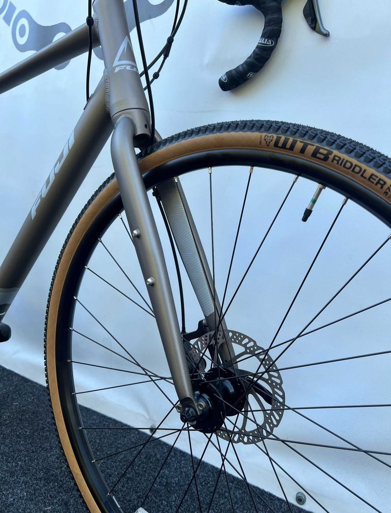 Used Fuji Jari 2.5 2024 2024 Road & Gravel, Light Gray — image 6 of 6